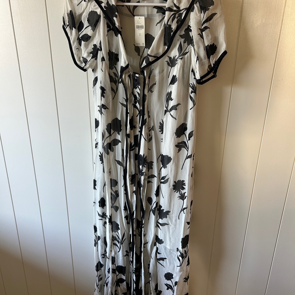 Maeve Monochrome Floral Dress - Picture 5 of 7